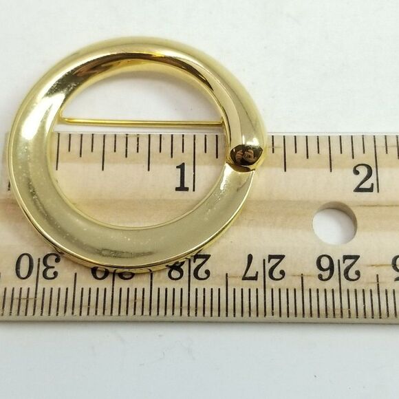 Vintage Monet Gold Tone Circle Brooch, Minimal Modernist 80s 90s Style, Estate - Picture 5 of 6